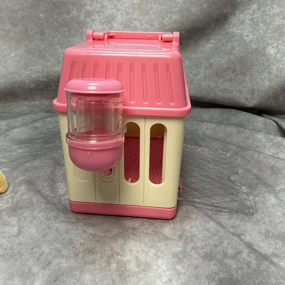Little Live Pets Mama Surprise Minis Flocked Bunny Rabbit Babies Hutch Moose Toy